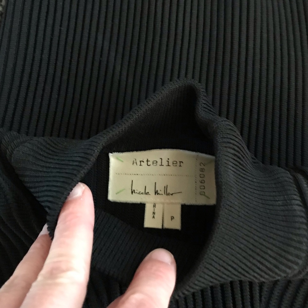 Nicole Miller Artelier sexy dress. Petite.